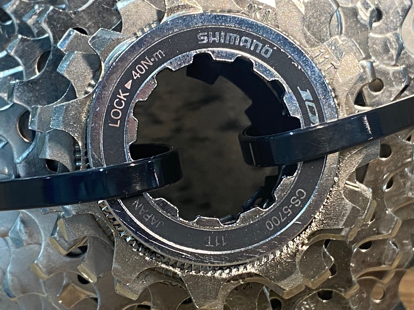 IP719 シマノ SHIMANO 105 CS-5700 スプロケット 10S 11-25T