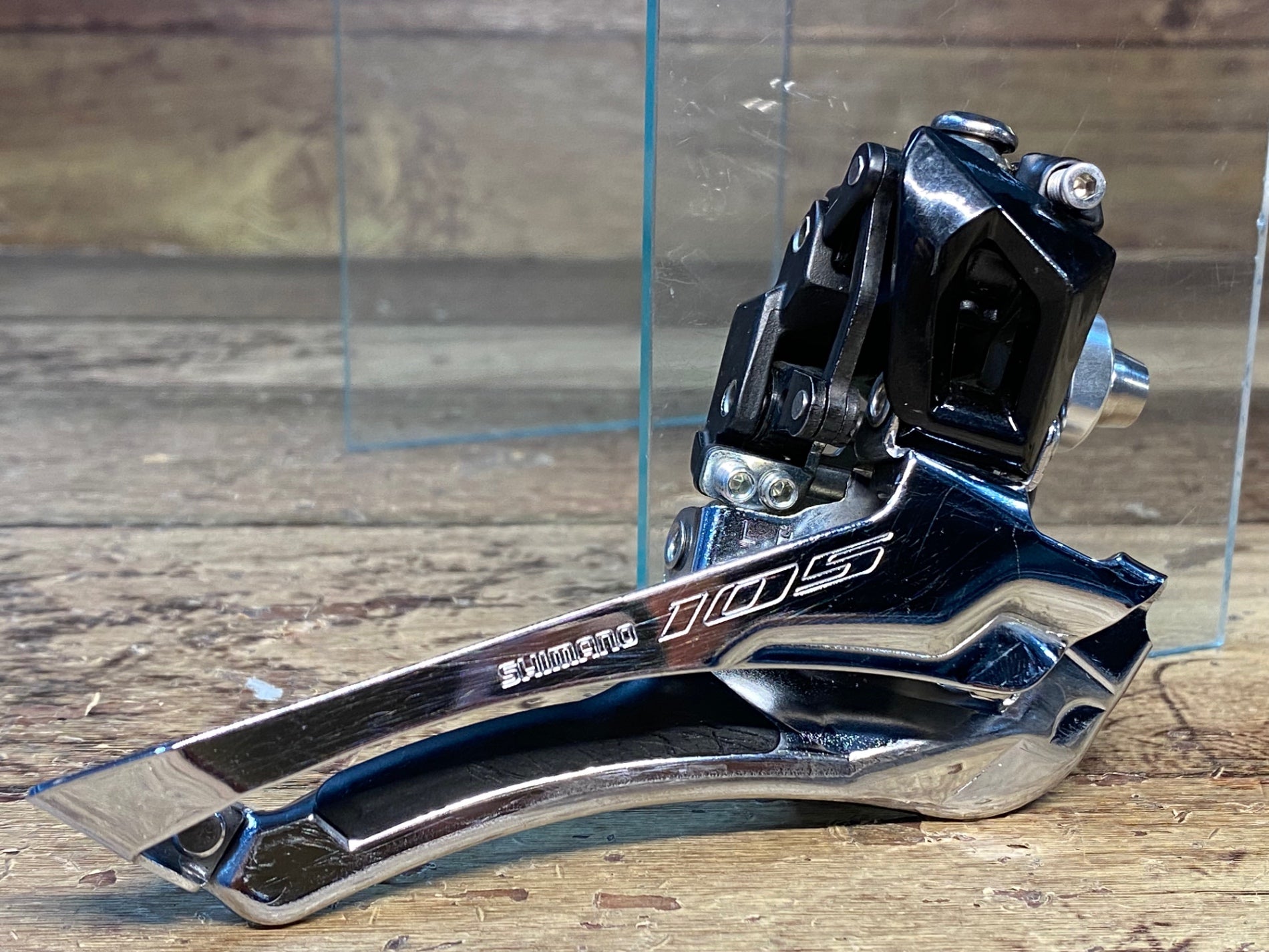 HW272 シマノ SHIMANO 105 FD-R7000 フロントディレイラー 直付け 2S ※錆び有、ボルトキャップ欠品 – BICI  AMORE EQ STORE