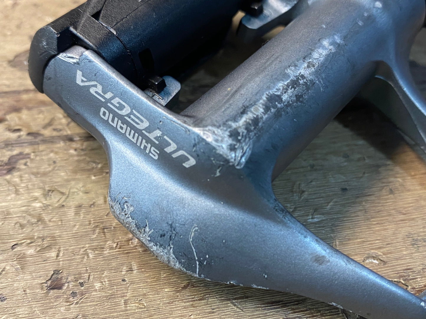 II843 シマノ SHIMANO アルテグラ ULTEGRA PD-6700 ビンディングペダル SPD-SL シャフト回転スムース