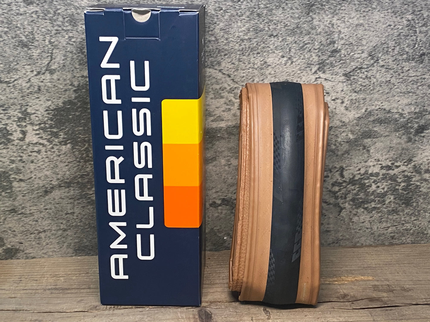 IR401 アメリカンクラシック AMERICAN CLASSIC TIMEKEEPER ULTRALIGHT ROAD TIRE クリンチャータイヤ 700x28c 茶