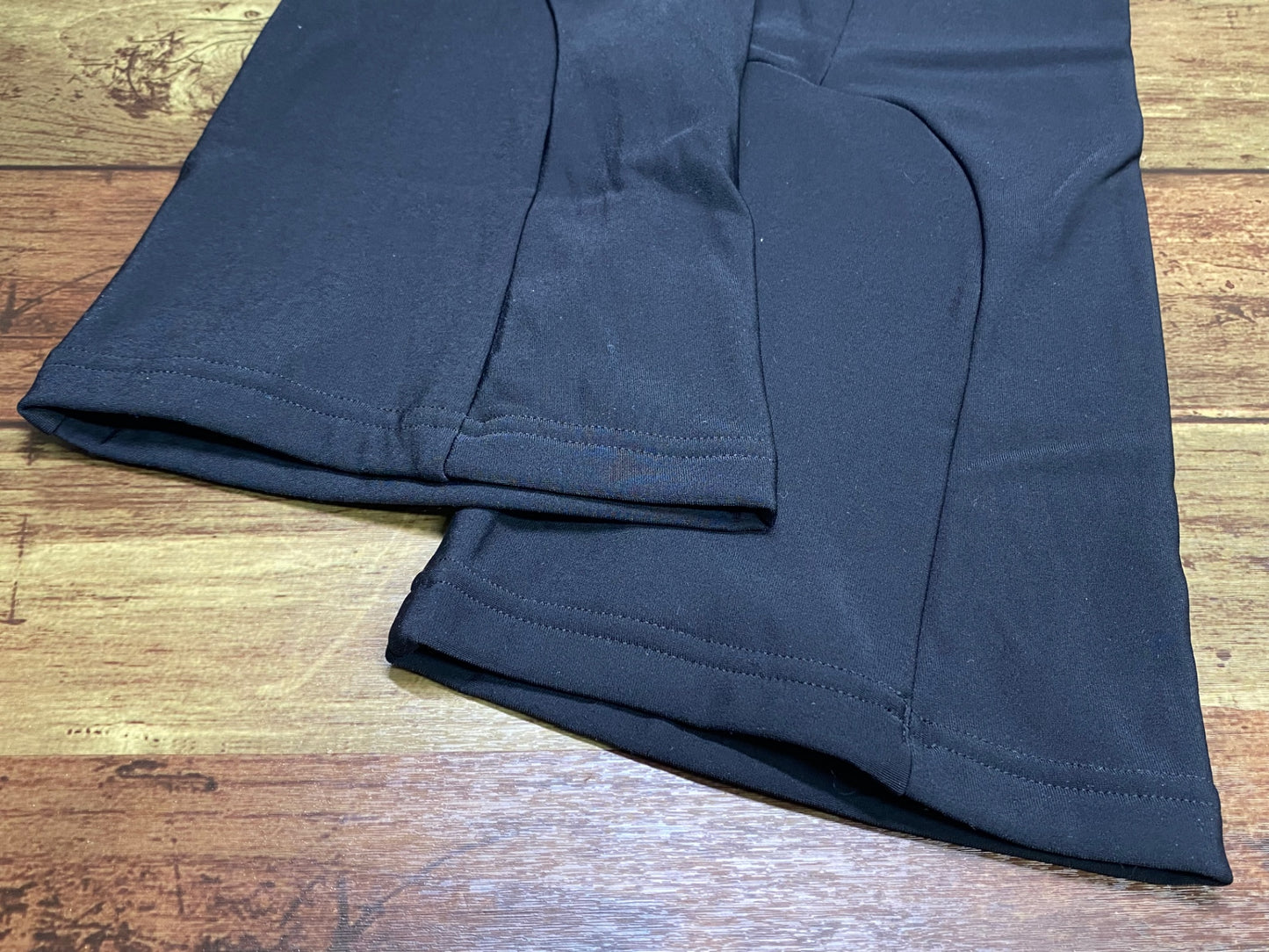 IX741 アソス assos ニーウォーマー 黒 ONE SIZE