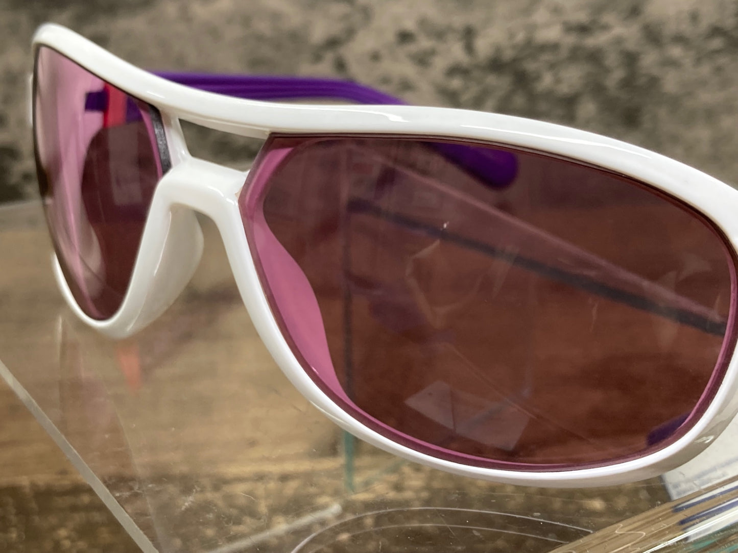 IV634 リヴ Liv VISONA NXT サングラス ホワイト パープル
