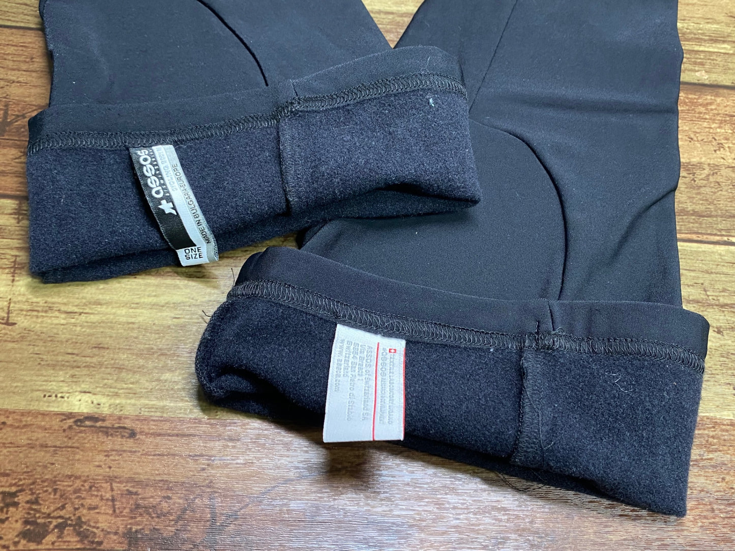 IX741 アソス assos ニーウォーマー 黒 ONE SIZE