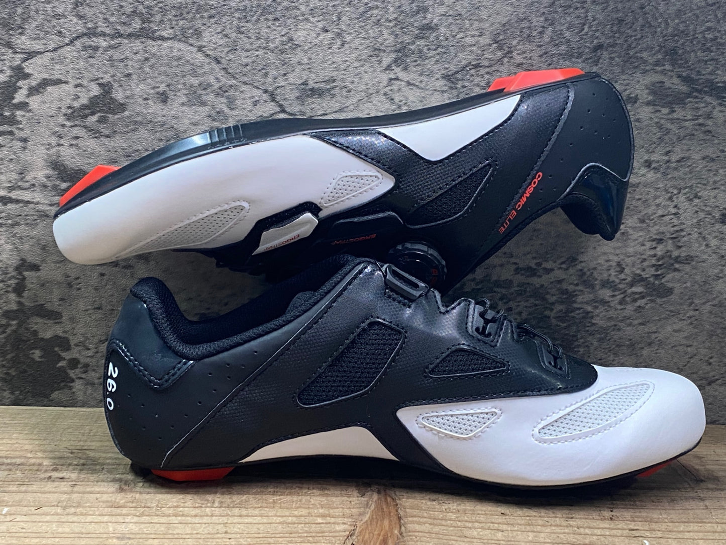 JC688 未使用品 マヴィック MAVIC COSMIC ELITE ビンディングシューズ 黒白 EU41 1/3 SPDアタッチメント ペン字あり