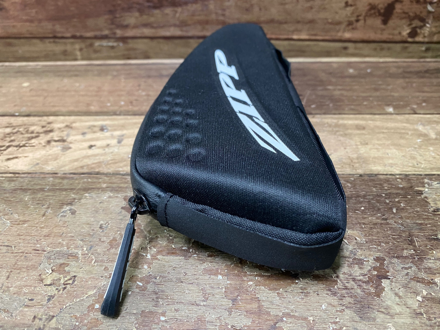 IL535 ジップ ZIPP フレームバッグ 黒