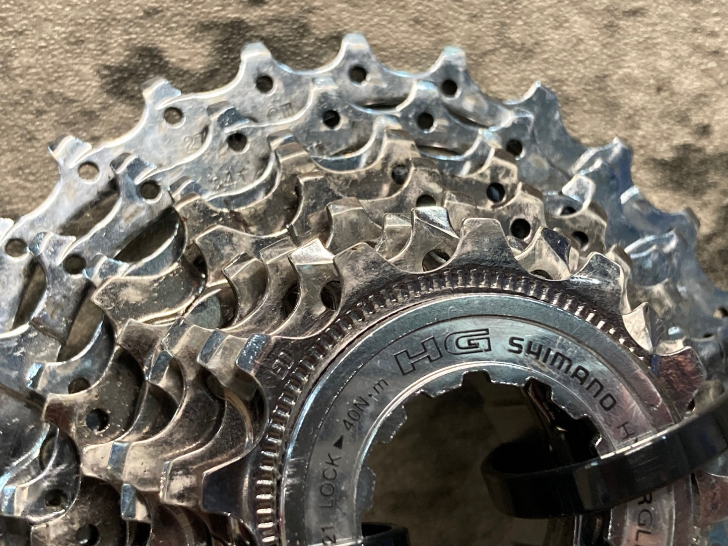 IP509 シマノ SHIMANO 105 CS-5600 スプロケット 12-27T 9S