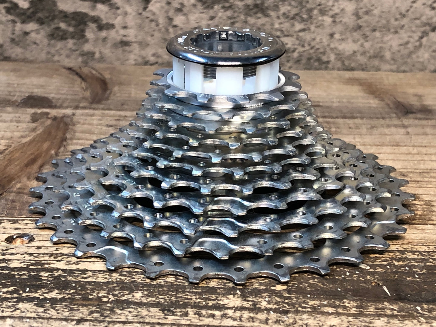 IZ082 カンパニョーロ CAMPAGNOLO コーラス CHORUS CS1S-CE22 スプロケット 12-32T 11S