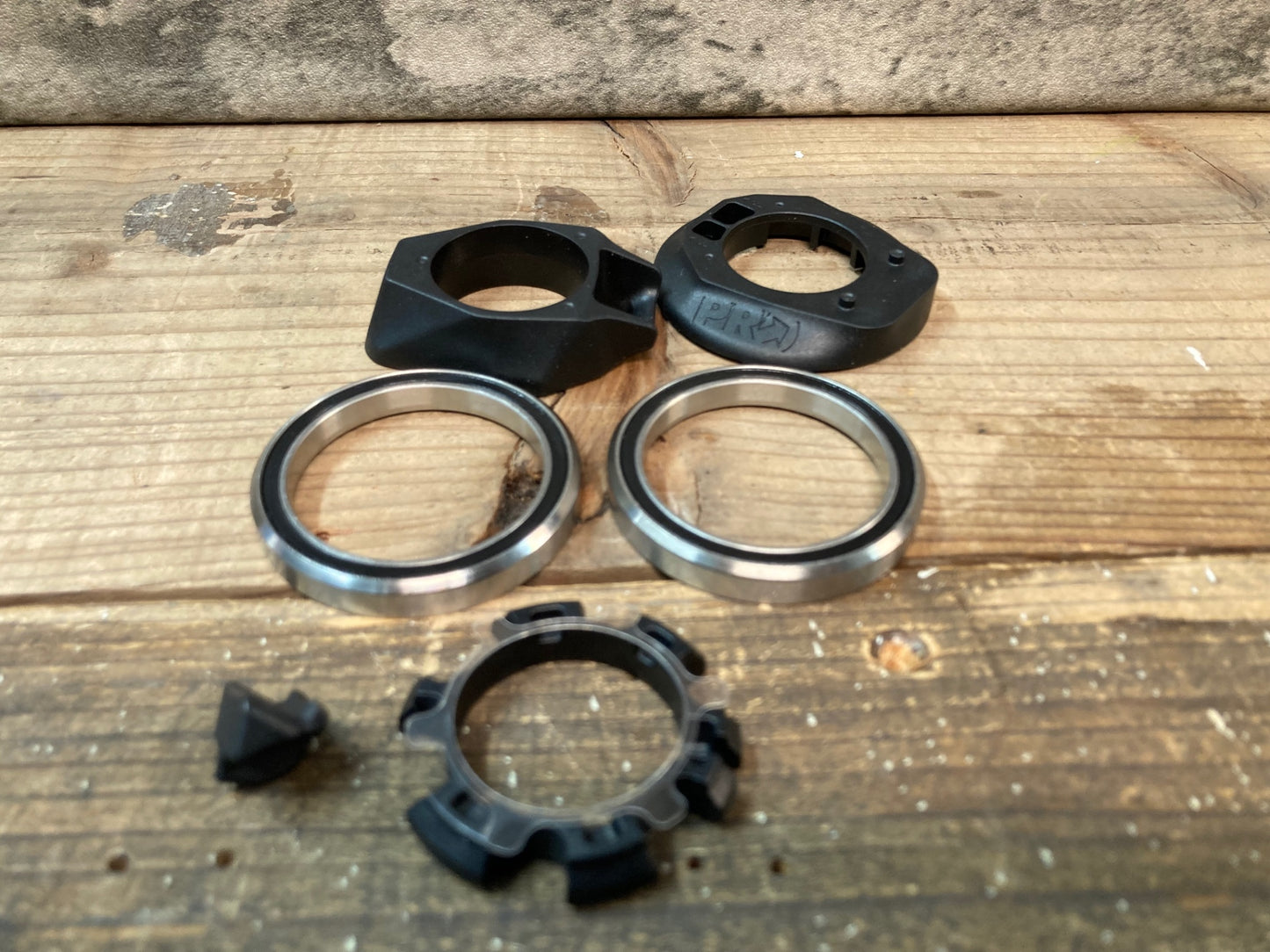 IP773 シマノ SHIMANO internal routing headset ヘッドセット 1.5" -IS52