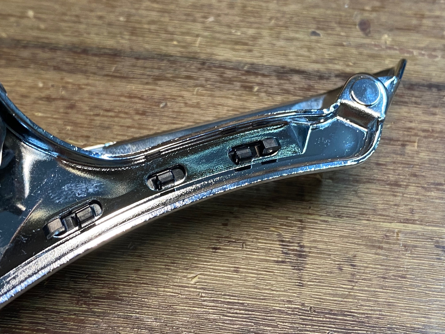 GQ551 シマノ SHIMANO 105 FD-R7000 フロントディレイラー 直付 2S ※固定ボルト欠品