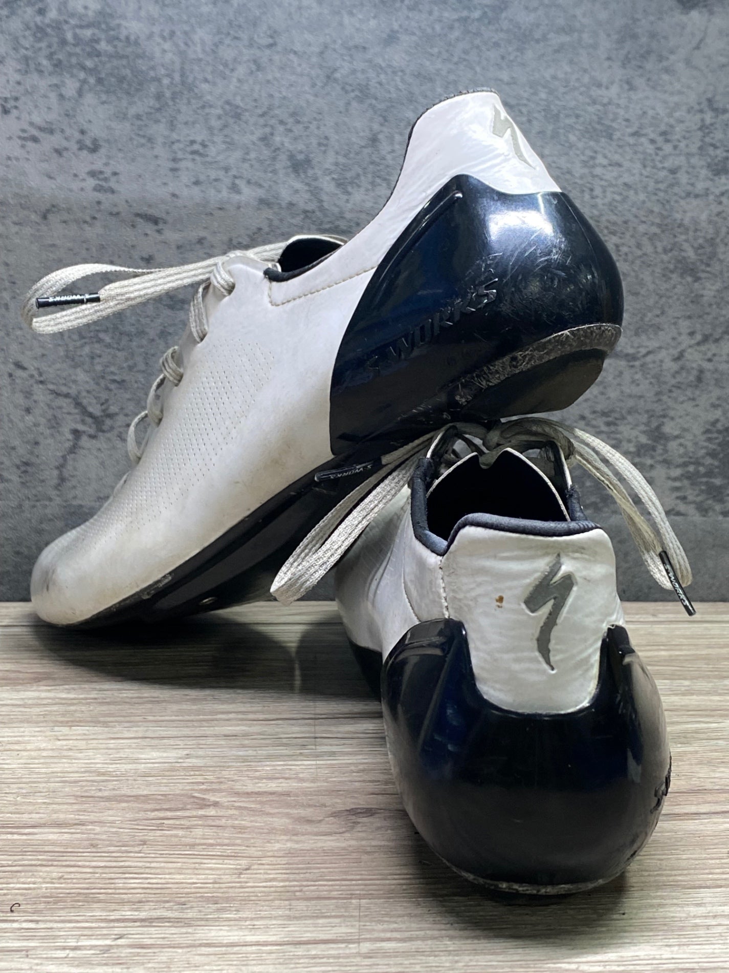 JD501 スペシャライズド SPECIALIZED S-WORKS SUB6 RD ビンディングシューズ 3穴 白 EU41.5 ※傷