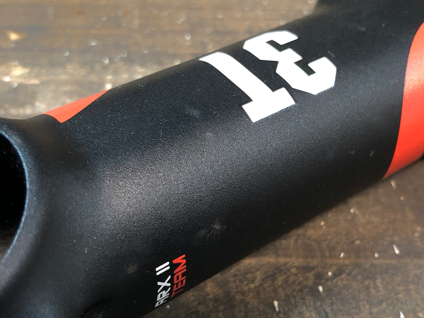 IP582 3T ARX ⅡTEAM アルミ ステム 黒 赤 110mm Φ31.8 OS 17°