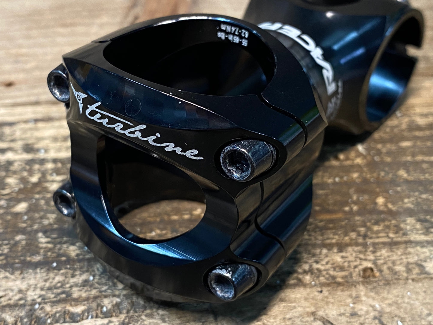 IU555 レースフェイス RACEFACE タービン TURBINE アルミ ステム 70mm 6° Φ31.8 OS