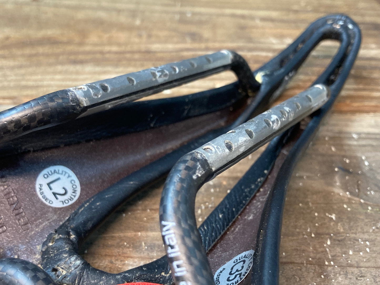 IN022 セラ SELLE SMP コンンポジット COMPOSIT サドル カーボンレール 黒