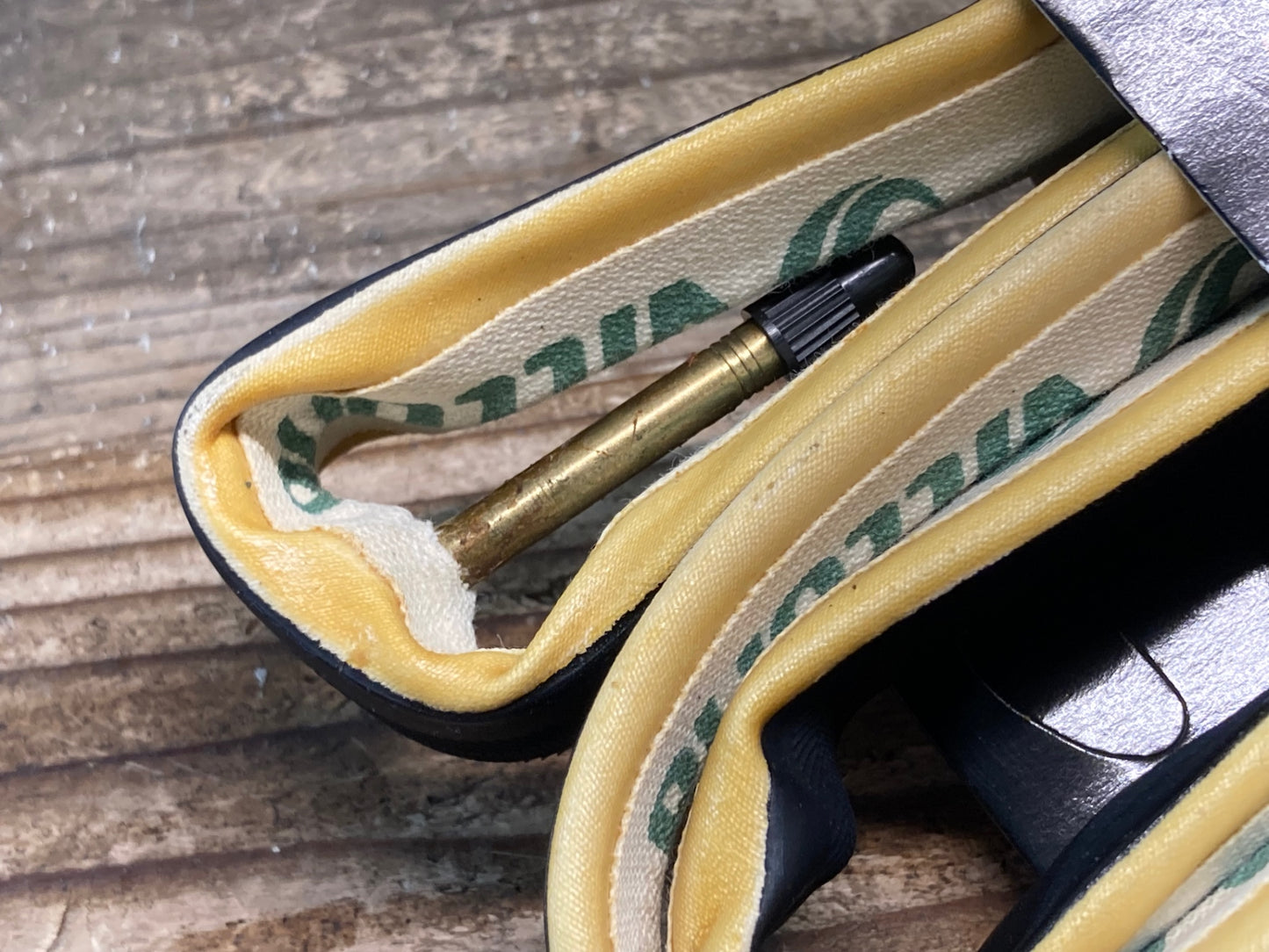 IU372 ビットリア vittoria STRADA TUBULAR training チューブラータイヤ 21-28"黒