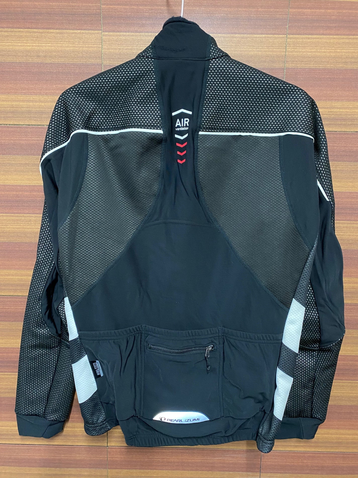 IP611 パールイズミ PEARL iZUMi 長袖 サイクルジャケット 黒 M 裏起毛 WIND BREAK TITANIUM