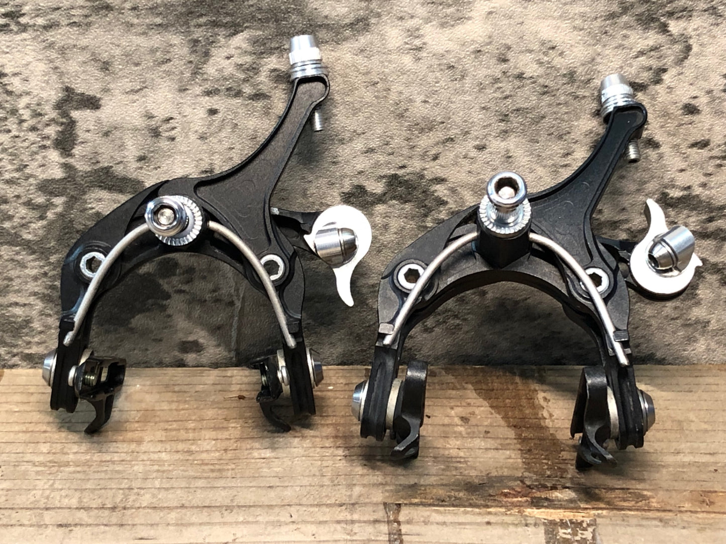IP234 KCNC CB1 軽量 キャリパーブレーキ 前後セット 黒