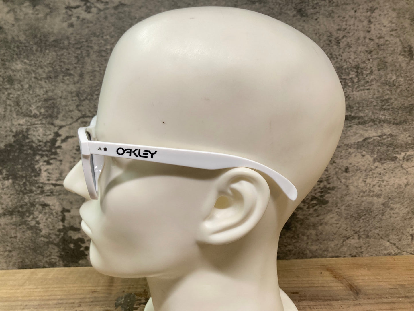 IP538 オークリー OAKLEY フロッグスキン FROGSKINS アイウェア サングラス 白 PRIZM