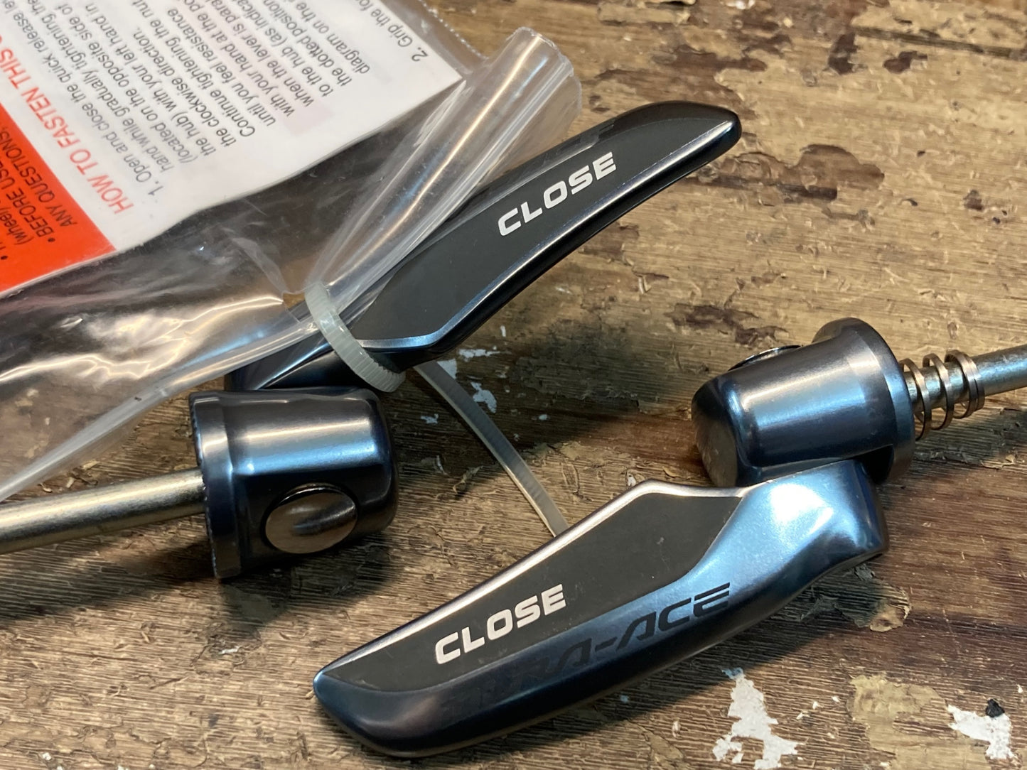 IL379 シマノ SHIMANO デュラエース DURA-ACE WH-9000 クイックリリース 未使用