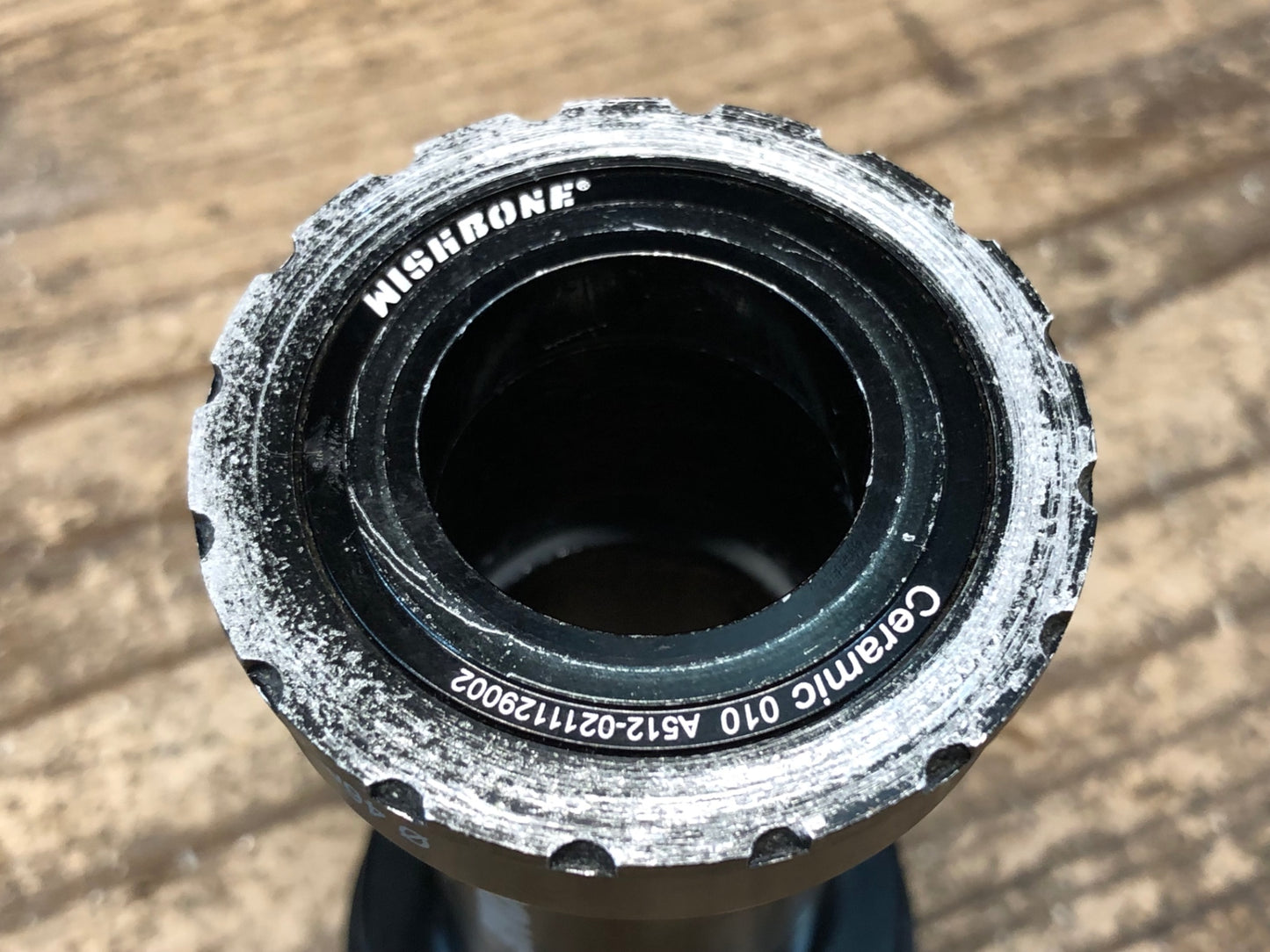 IR680 ウィッシュボーン WISHBONE BPF3024 ボトムブラケット BB 黒 Φ46 PF30 スピンドル径Φ24