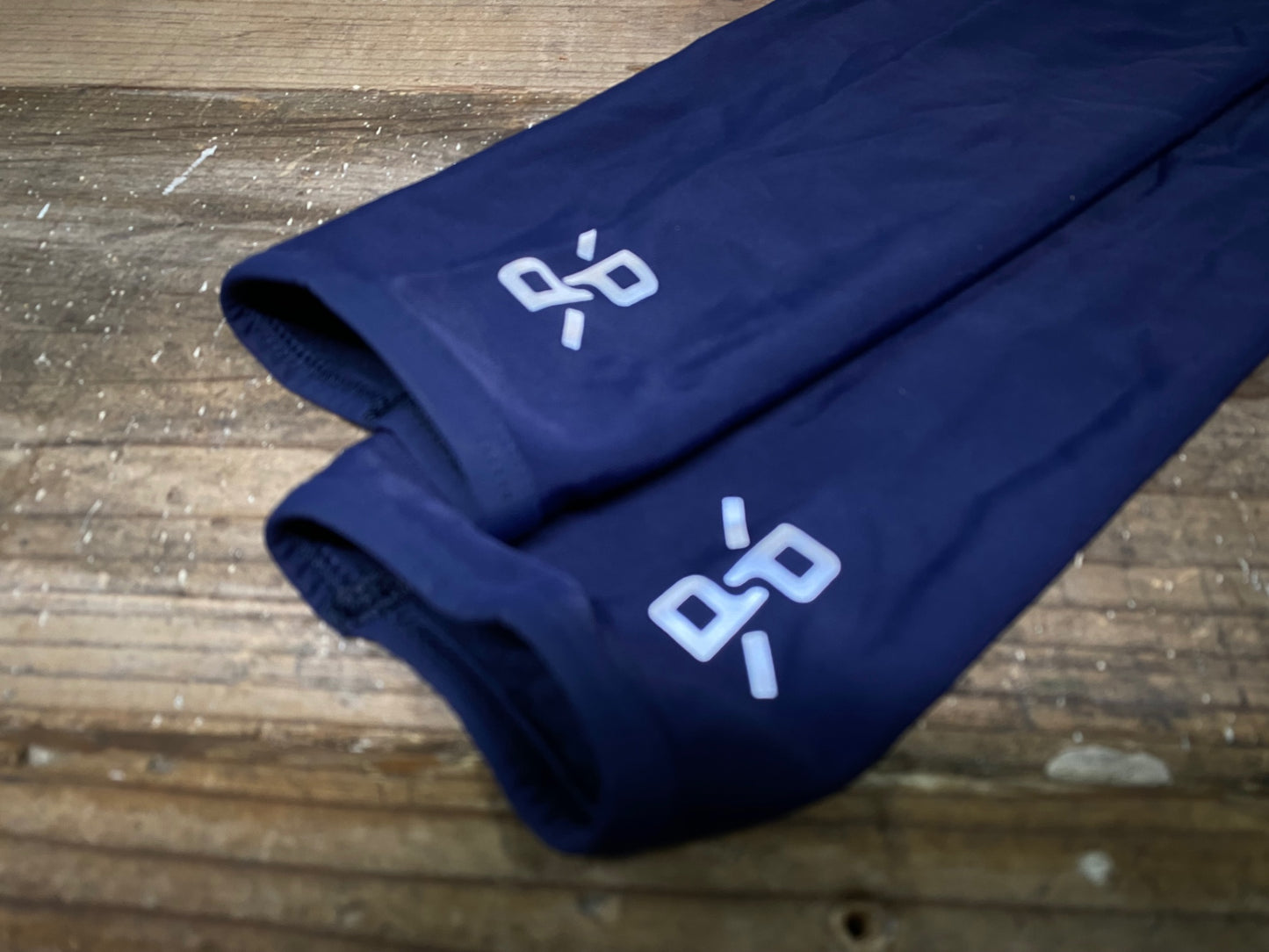 IO493 プロトンド パリ PELOTON DE PARIS THERMAL ARM WARMERS アームウォーマー 紺 XL