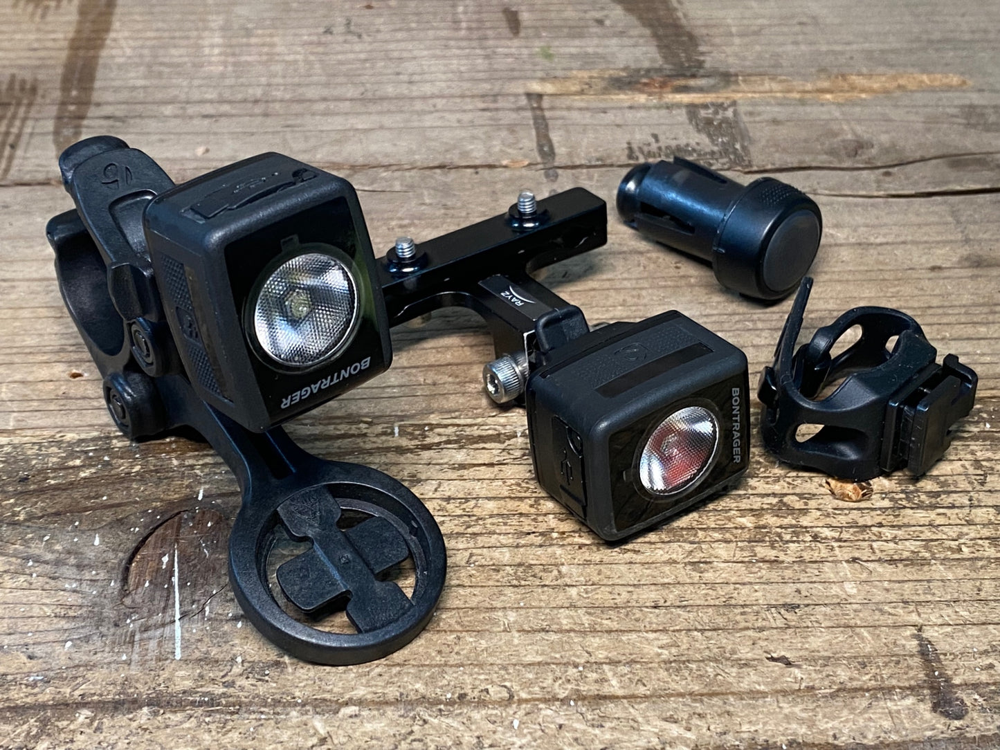 IY696 ボントレガー BONTRAGER FLARE RT ION 200 RT ライト 前後セット ※バーエンドスイッチ付属