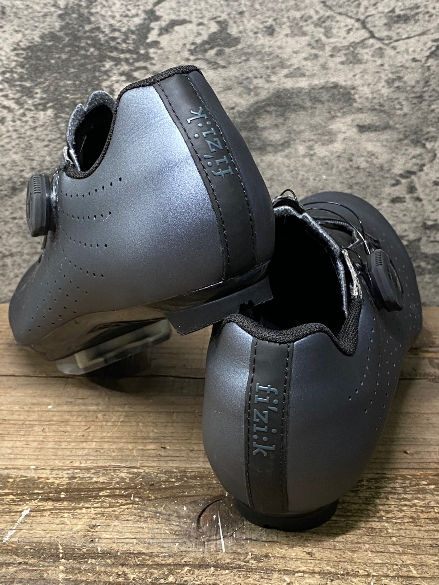 IS777 フィジーク fizik テンポ TEMPO OVERCURVE R5 ビンディングシューズ EU40.5 ガンメタ