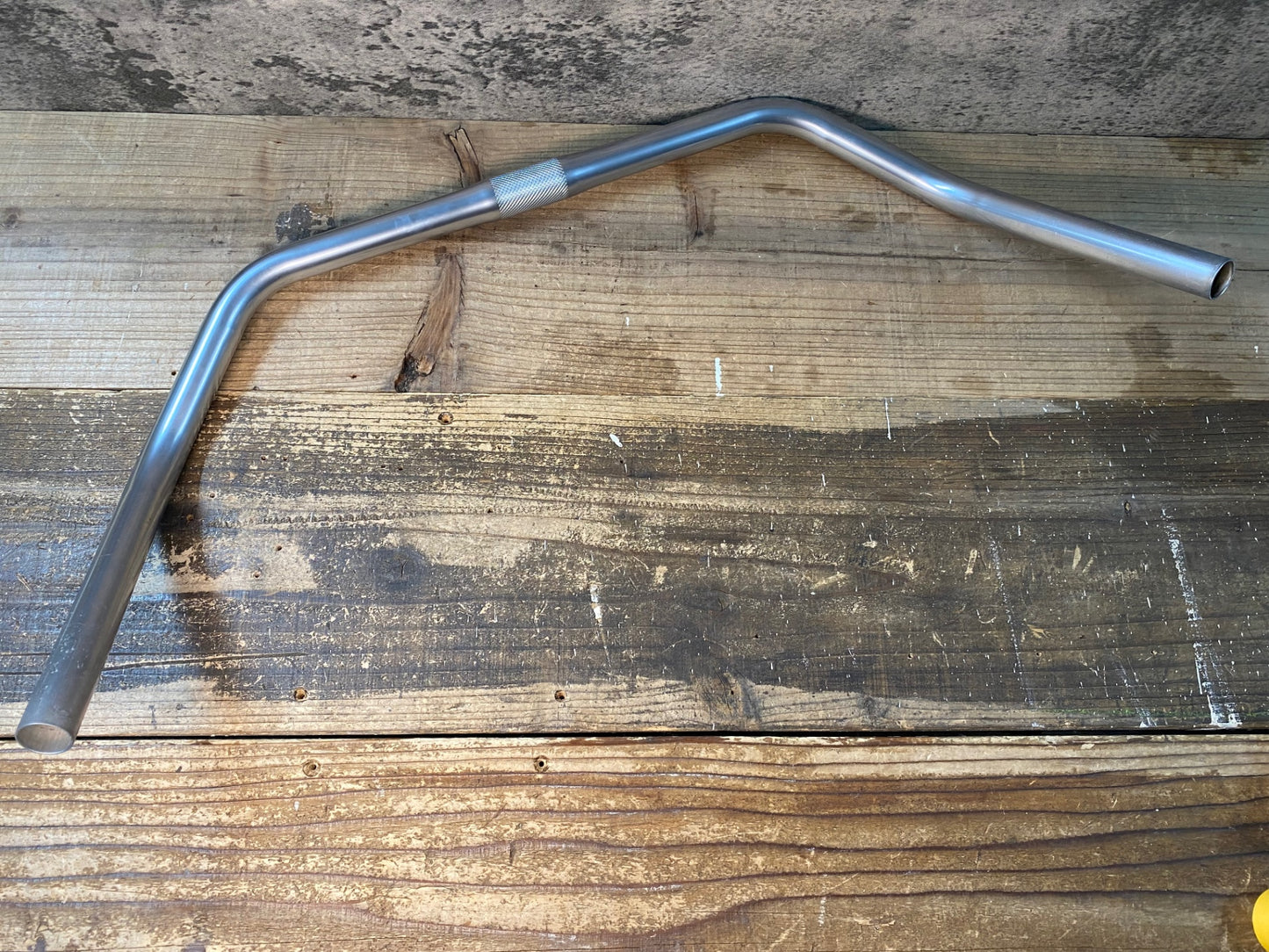 HW396 リベンデル RIVENDELL トスコバー tosco bar プロムナードハンドル 25.4 幅600mm(C-C エンド部)