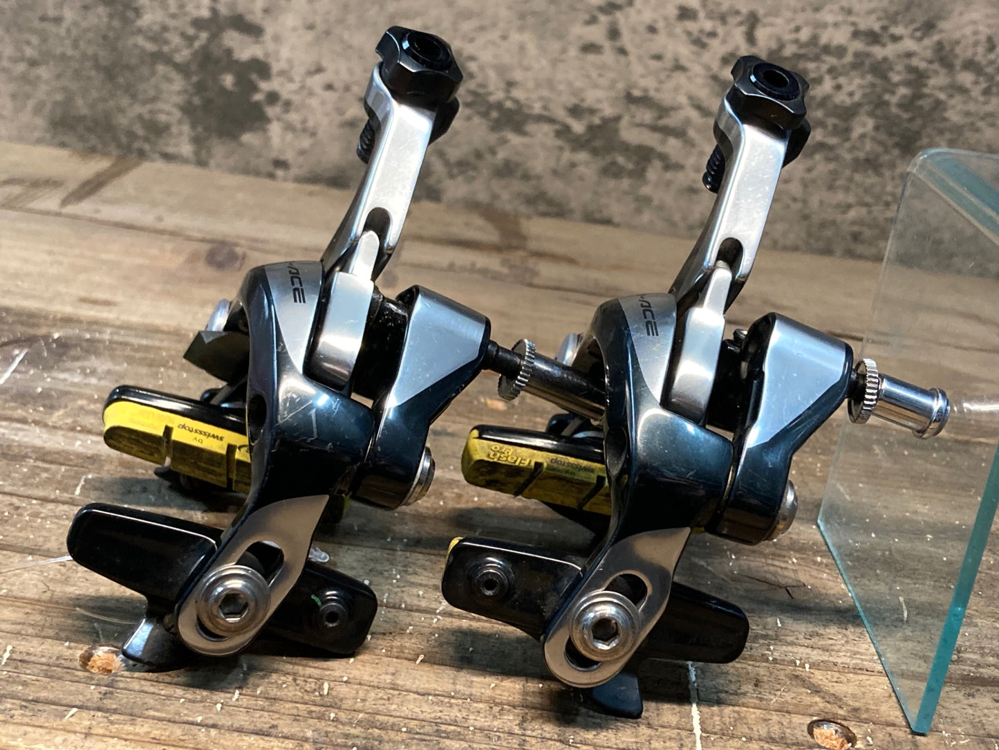 IK152 シマノ SHIMANO デュラエース DURA-ACE BR-9000 ブレーキキャリパー 前後セット