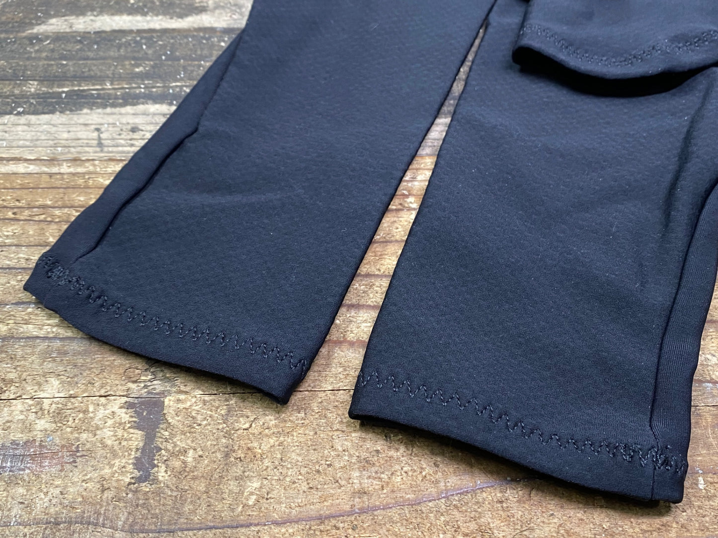 IS504 アソス assos レッグウォーマー 黒 裏起毛 サイズⅡ