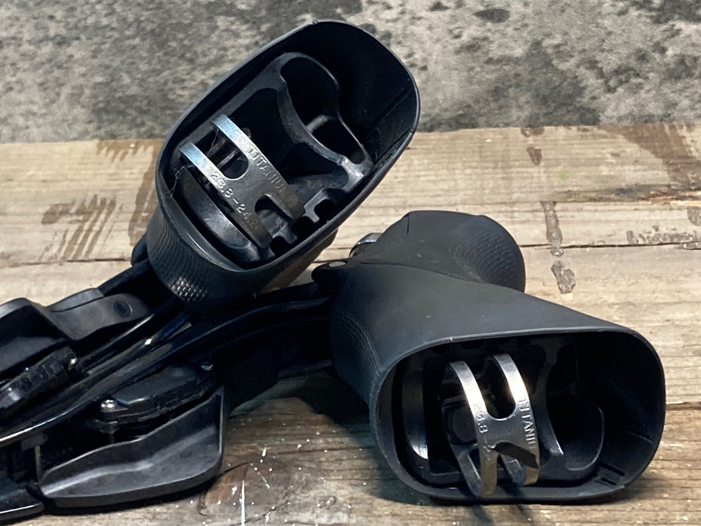 IO672 シマノ SHIMANO デュラエース DURA-ACE ST-9070 STIレバー Di2 11S ※傷あり、動作確認済