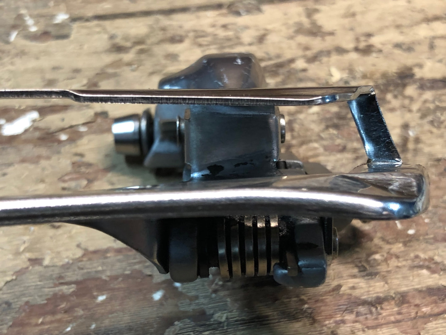 IK857 シマノ SHIMANO アルテグラ ULTEGRA FD-6700 フロントディレイラー 2S 直付