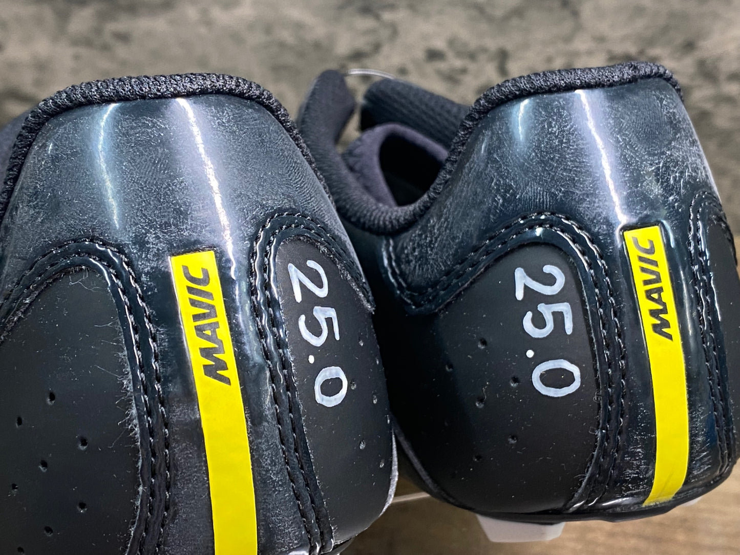 JC695 未使用品 マヴィック MAVIC COSMIC ELITE ビンディングシューズ 黒 EU40 SPDアタッチメント ペン字あり