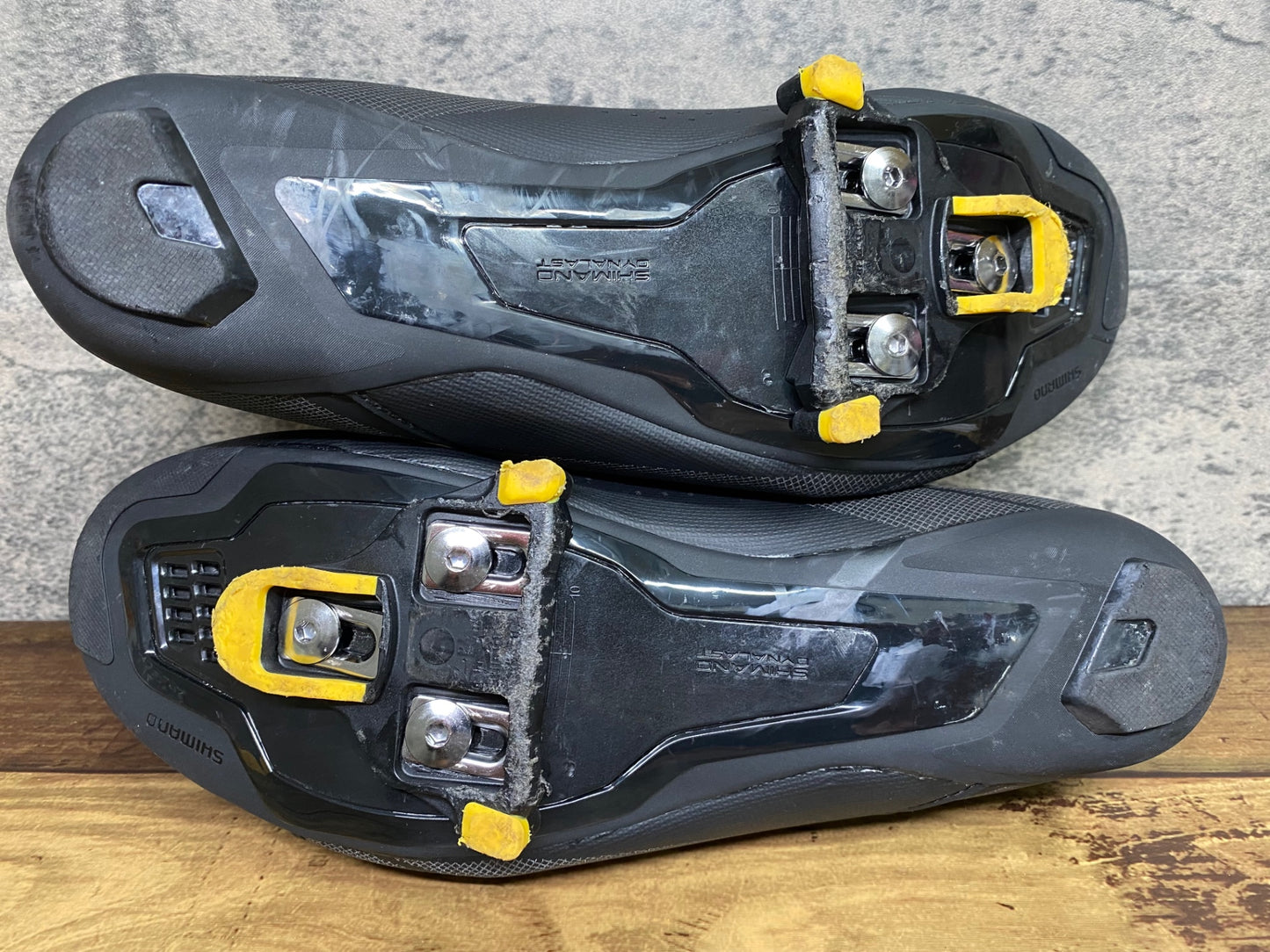 IX589 シマノ SHIMANO SHRC300M ビンディングシューズ EU42 黒 SPD-SL