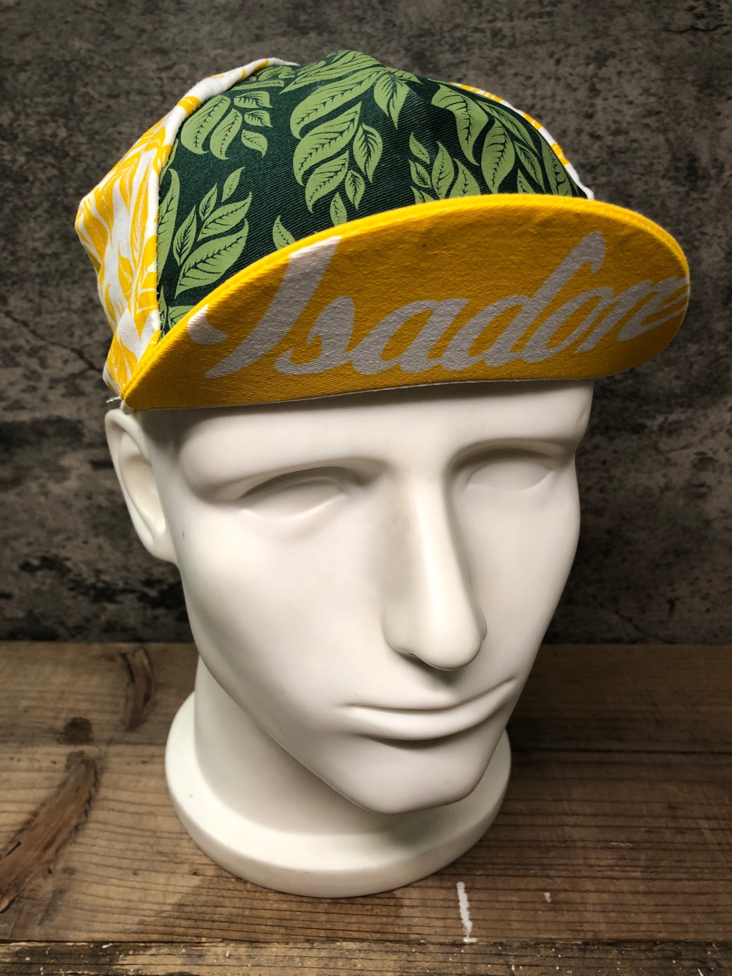 IP936 イザドア Isadore サイクルキャップ 黄 白 フリーサイズ