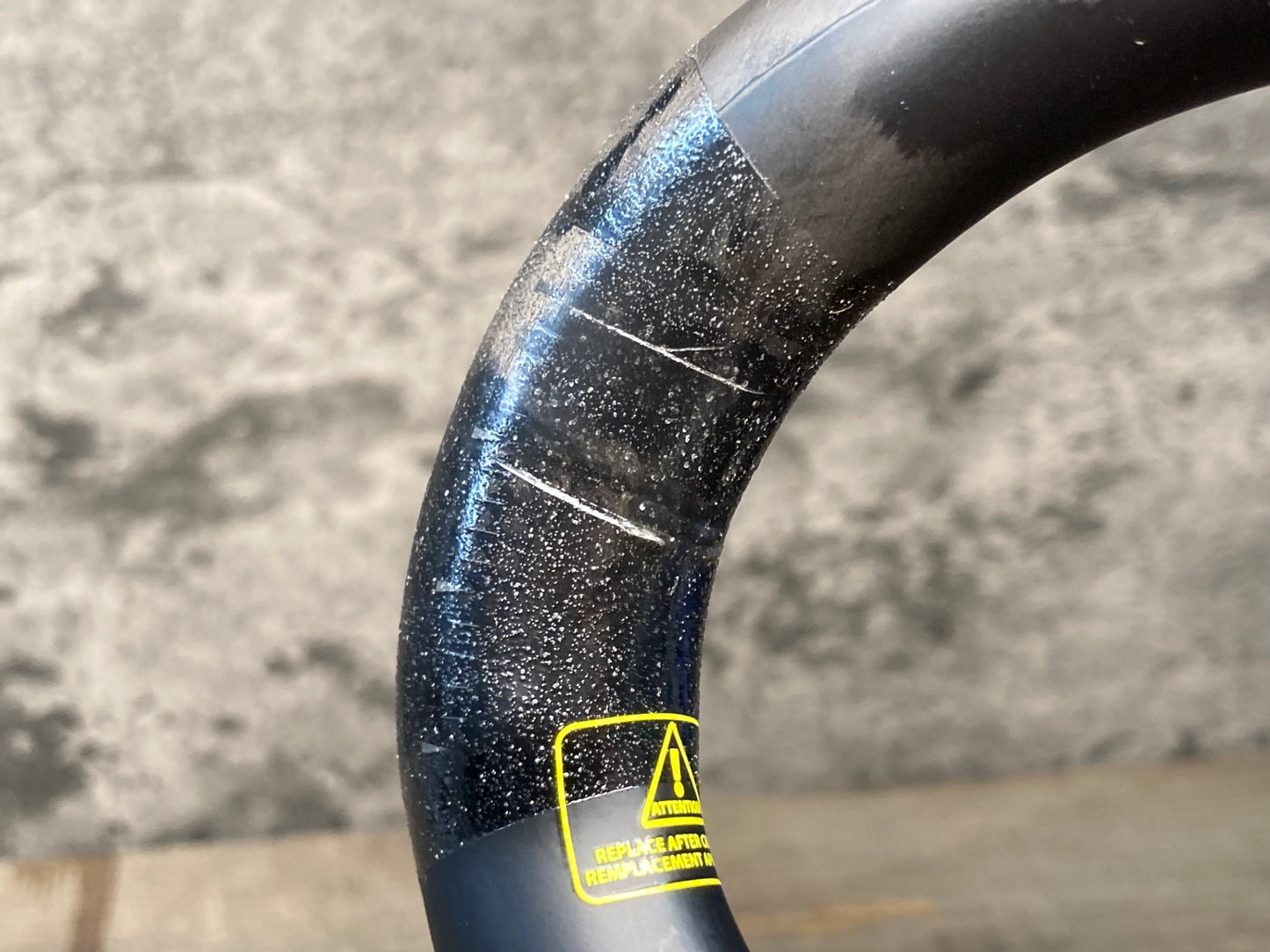 JB255 シマノ プロ SHIMANO PRO VIBE AERO CARBON SUPERLIGHT カーボン ドロップハンドル Φ31.8 エンドC-C400mm