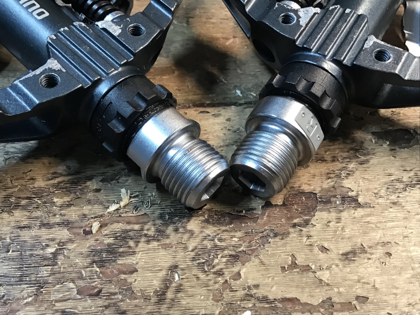 IB747 シマノ SHIMANO PD-EH500 片面 ビンディングペダル SPD グレー