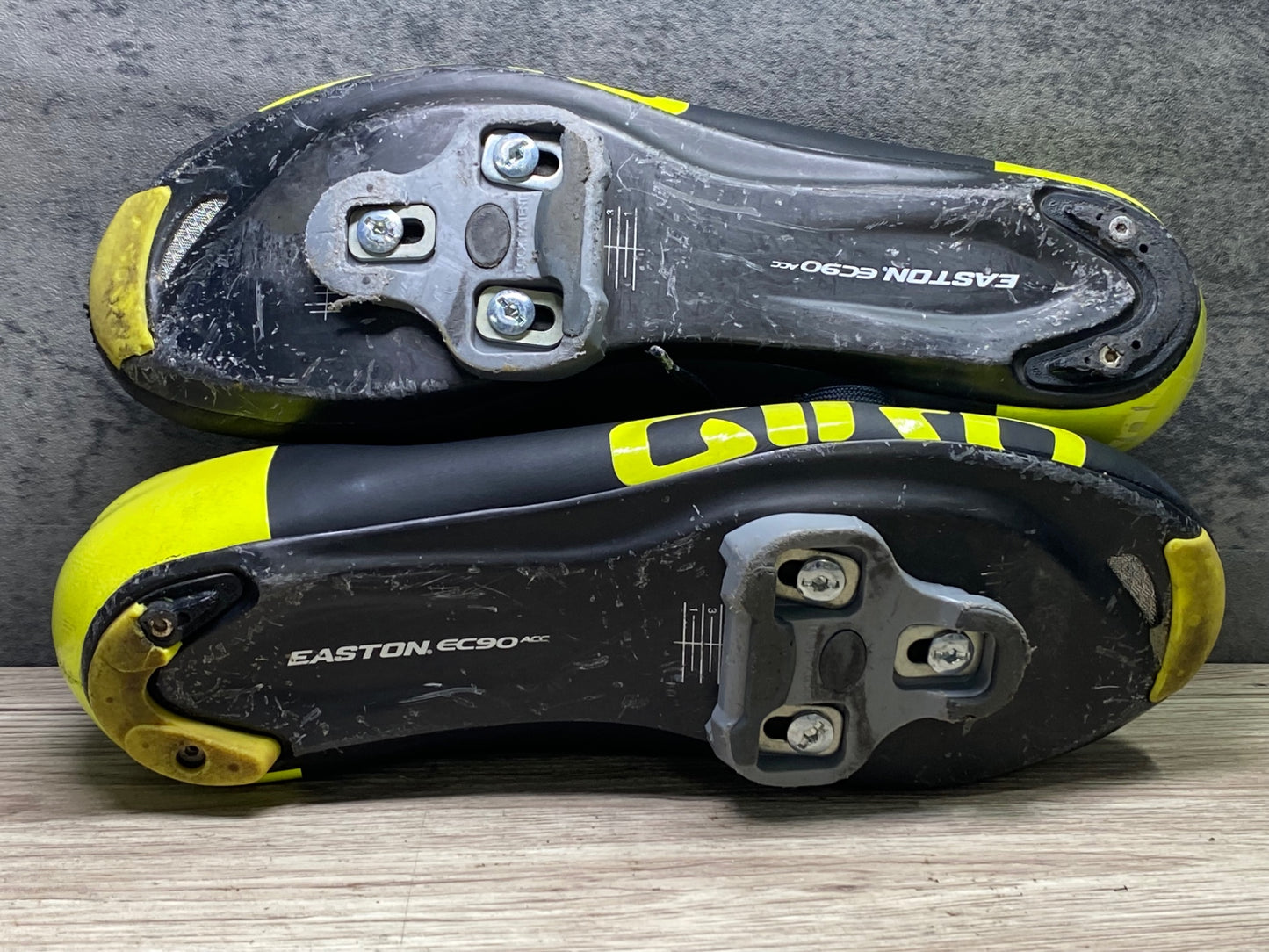 JD327 ジロ GIRO EMPIRE ACC ビンディングシューズ 黒黄 EU42.5 ※アウトソール一部破損のためジャンク