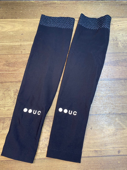 JD976 ユニバーサルカラーズ Universal Colours Arm Warmers アームウォーマー 黒 M/L