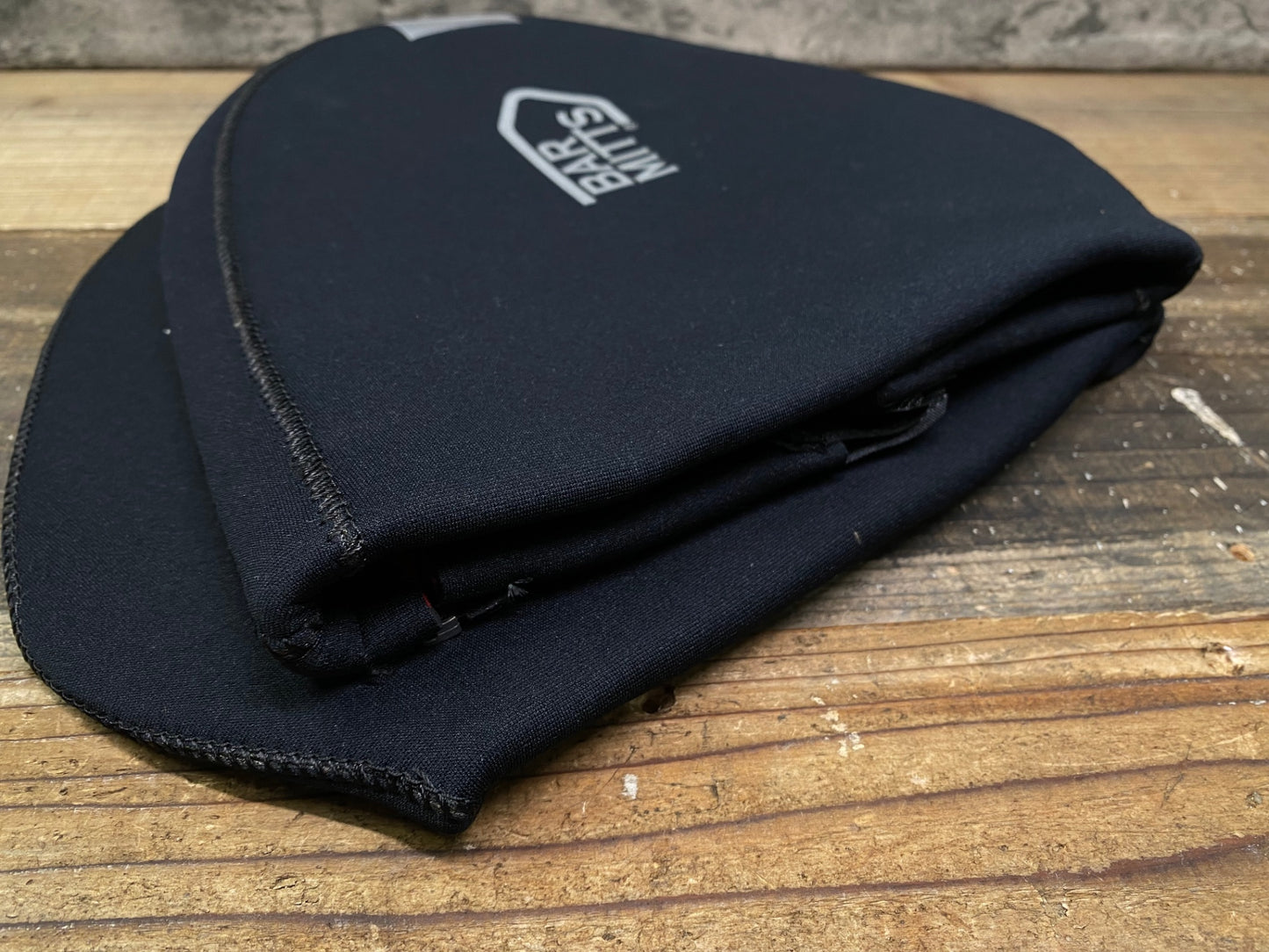IP236 バーミッツ BAR MITTS ハンドルカバー 黒