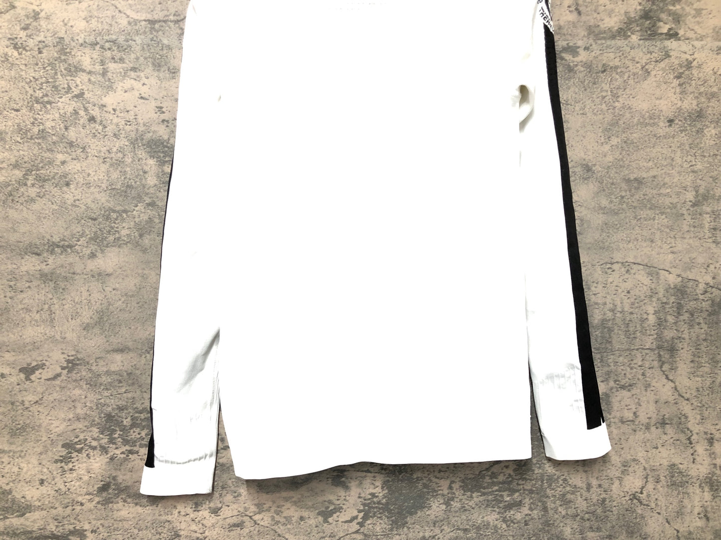 IY436 アソス assos SKINFOIL CLIMARANGE WINTER PLUS 長袖 0 白 黒