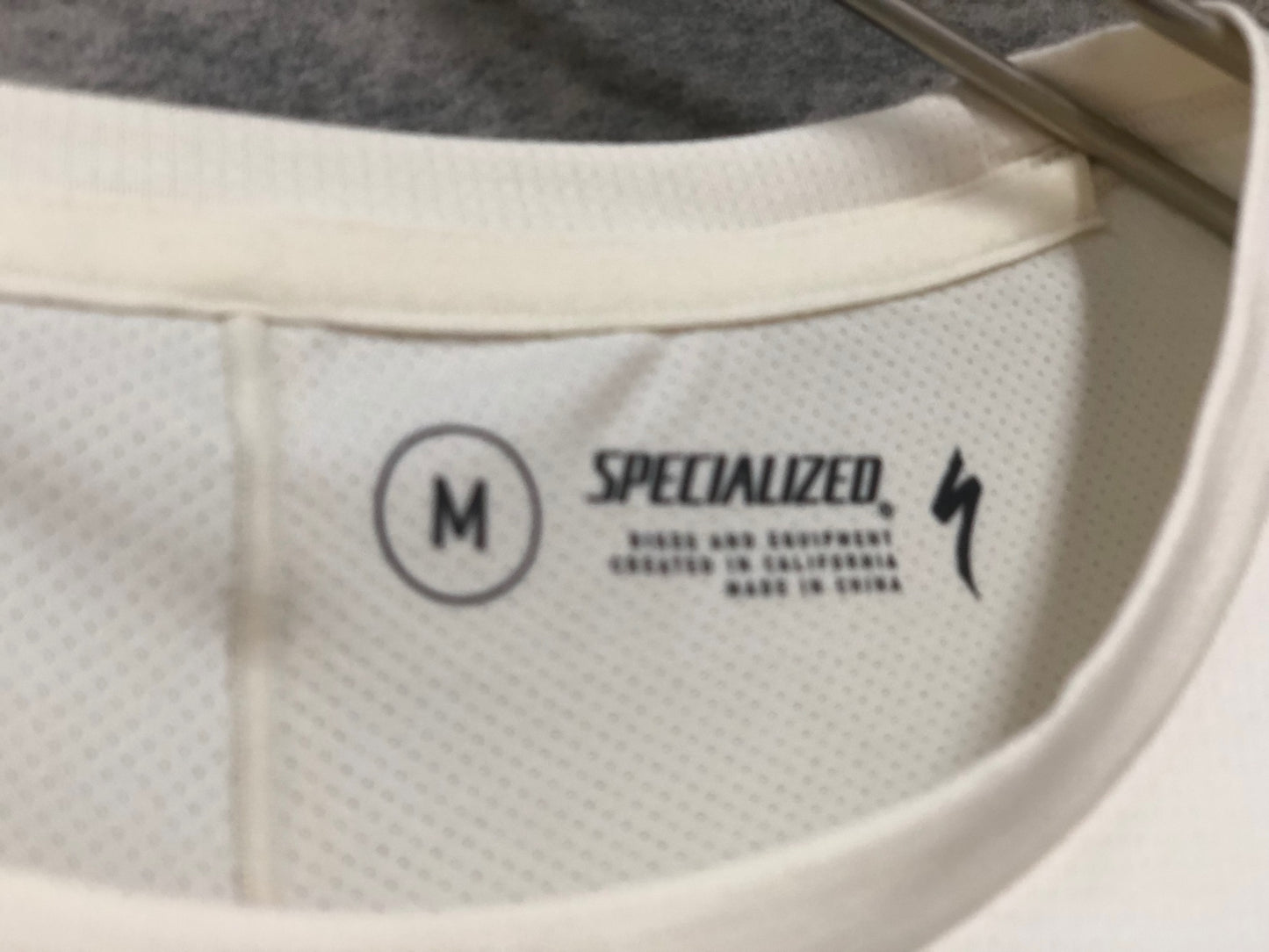 IY549 スペシャライズド SPECIALIZED 半袖 トレイルシャツ 白 M