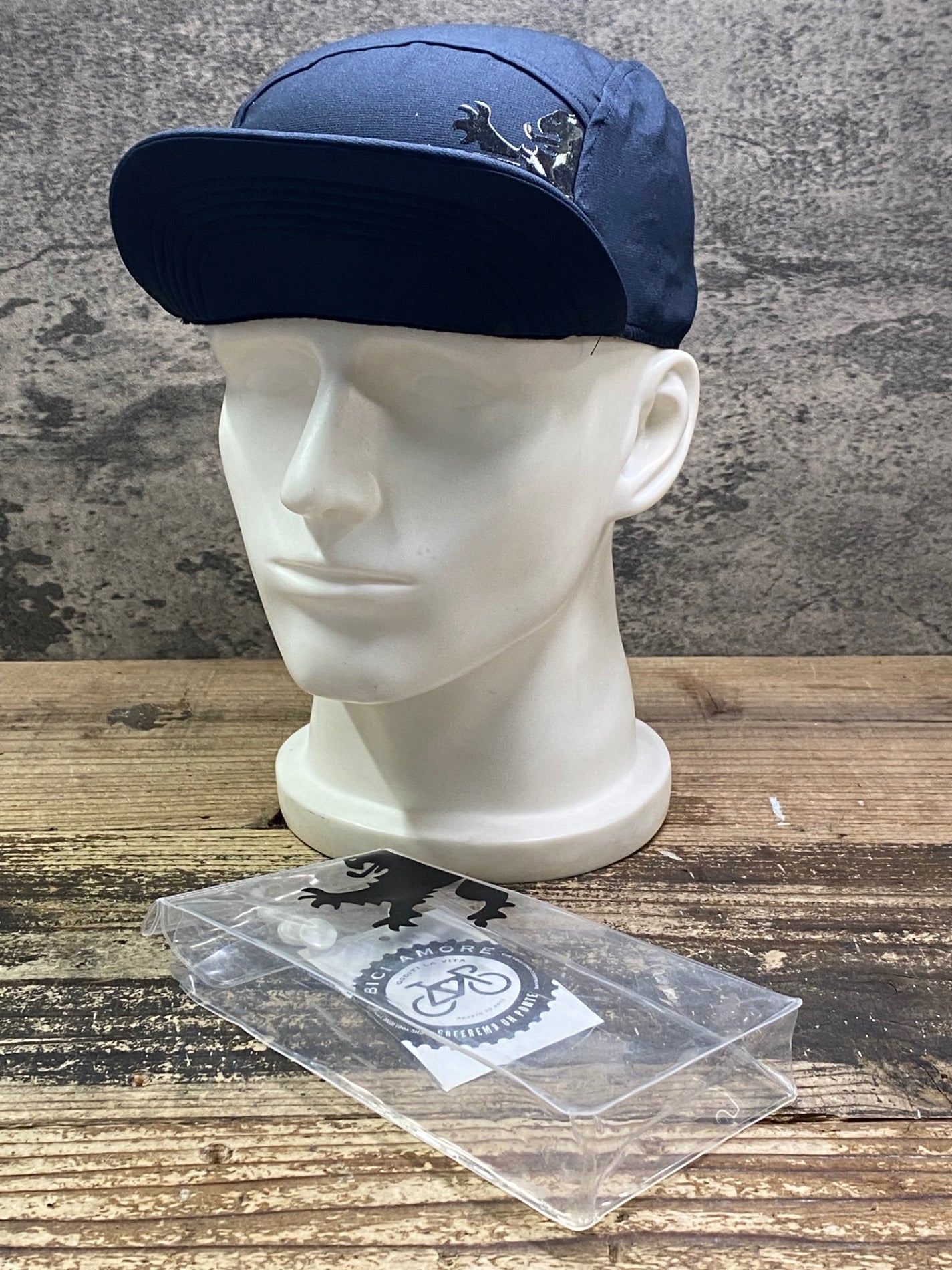 JD125 カペルミュール KAPELMUUR OVERCOME キャップ 黒 ワンサイズ