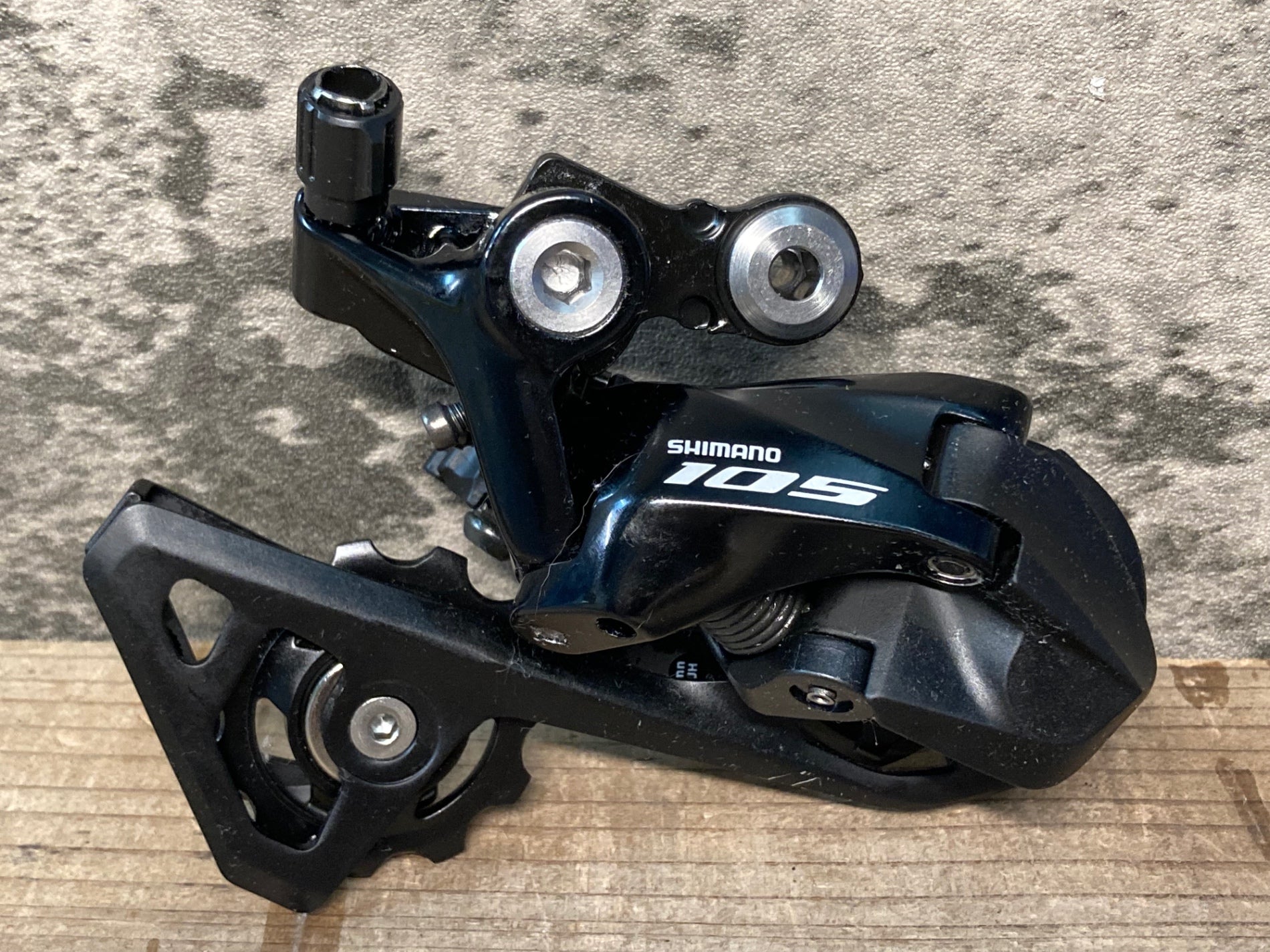 新品未使用シマノR7000 セット　R7000STI SSリアディレイラー シマノ RD-R7000-SS リアディレーラー ショートケージ 最大30T
