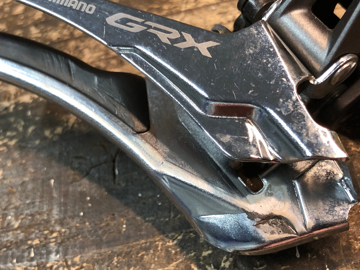 IX251 シマノ SHIMANO GRX FD-RX810 フロントディレイラー 直付