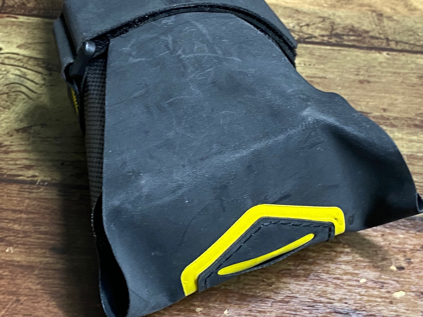 JA609 アピデュラ APIDURA トップチューブバッグ グレー