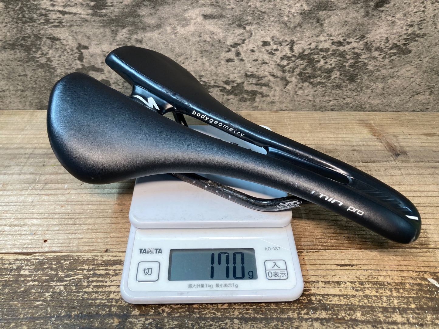 JD180 スペシャライズド SPECIALIZED ローミン ROMIN PRO サドル 黒 カーボンレール