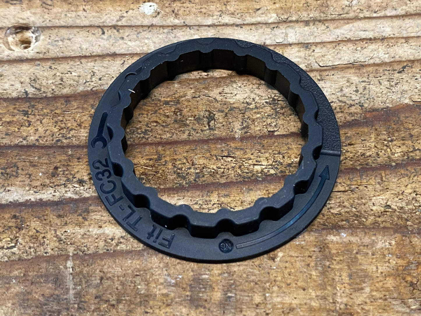 IP720 シマノ SHIMANO デュラエース DURA-ACE SM-BB9000 ボトムブラケット 68mm