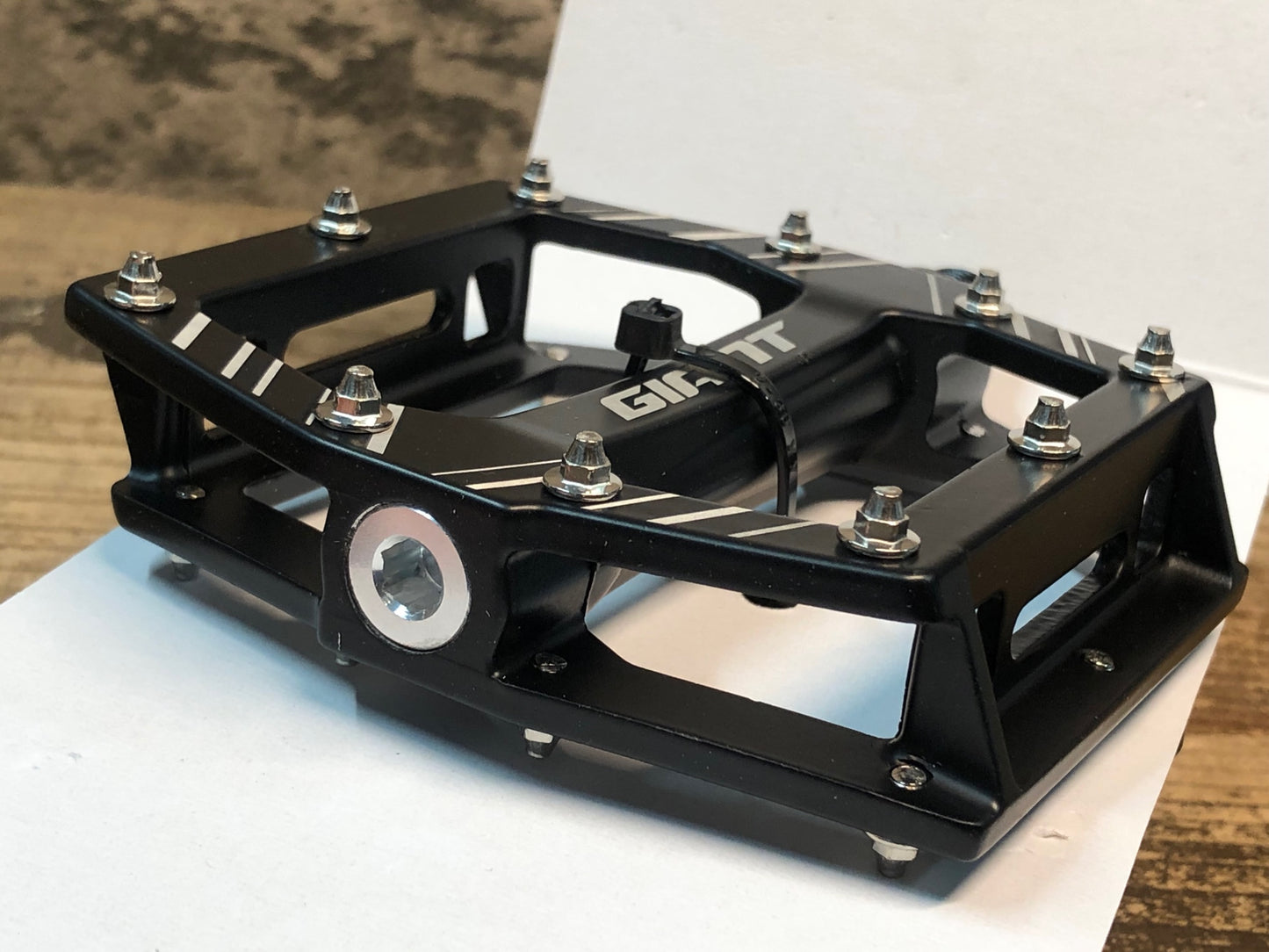 IW030 ジャイアント GIANT ORIGINAL MTB SPORT PEDAL フラットペダル