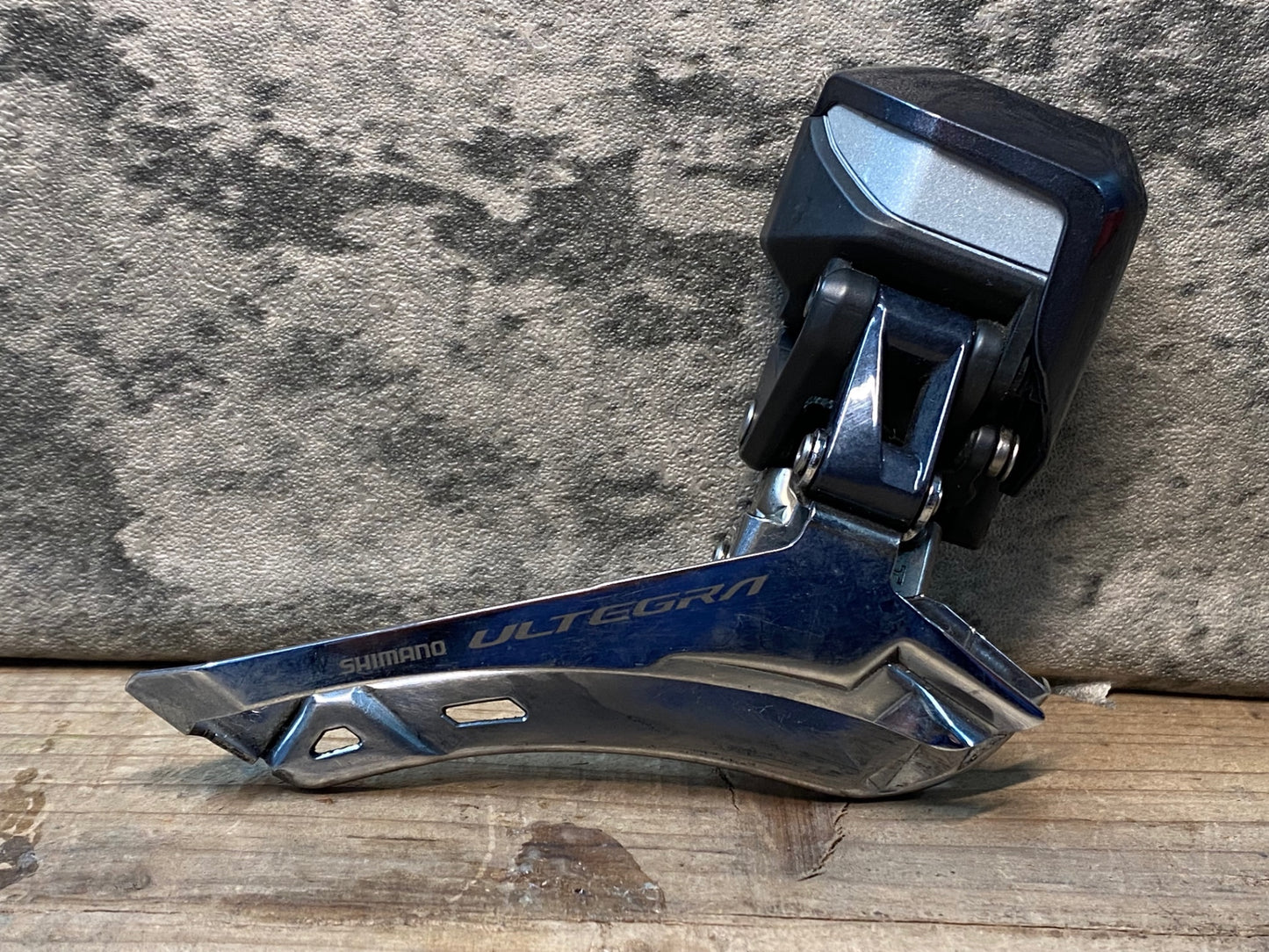 IR739 シマノ SHIMANO アルテグラ ULTEGRA FD-R8050 フロントディレイラー Di2 電動 ※接続確認済み