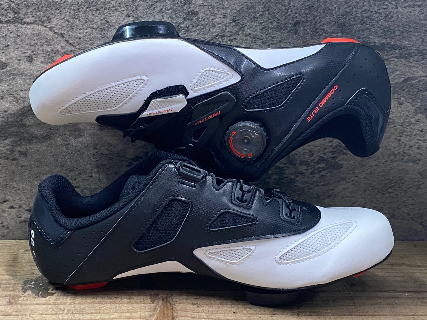 JC689 未使用品 マヴィック MAVIC COSMIC ELITE ビンディングシューズ 黒白 EU41 1/3 SPDアタッチメント ペン字あり